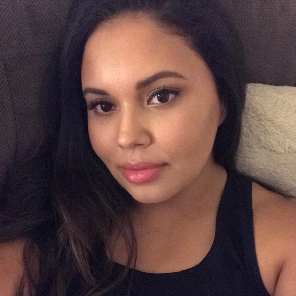 Meet your Posher, Vanessa - Picture 1 of 1